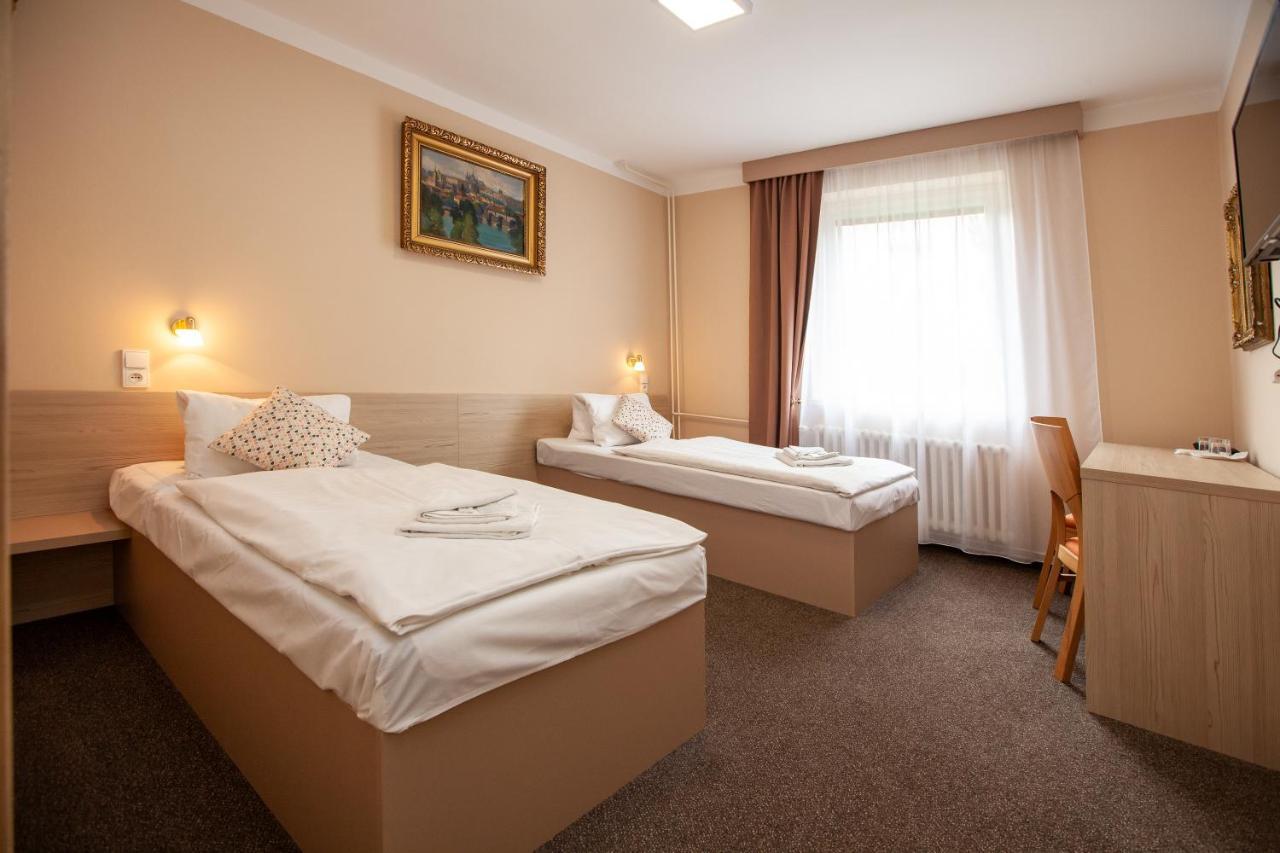 Hotel Stella Plzen Ngoại thất bức ảnh