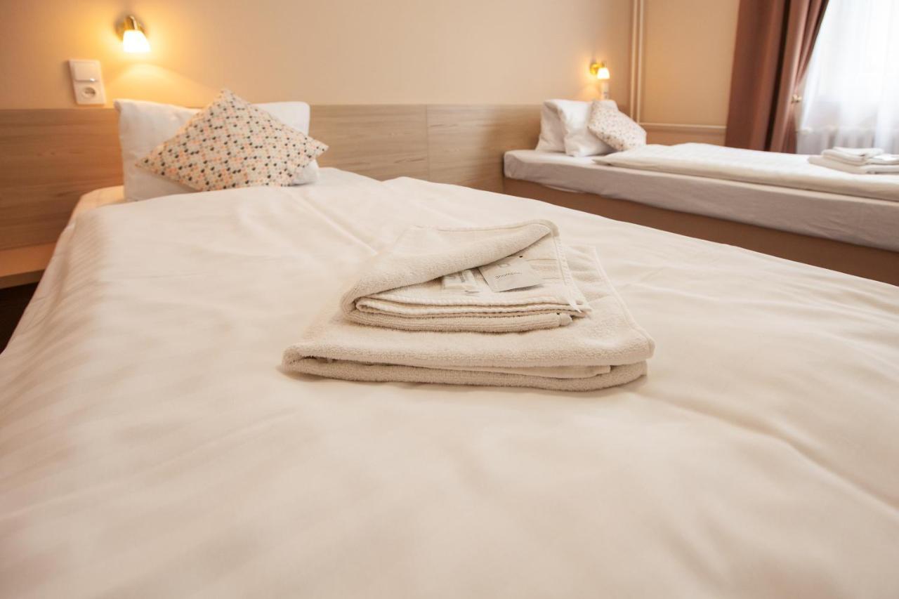 Hotel Stella Plzen Ngoại thất bức ảnh